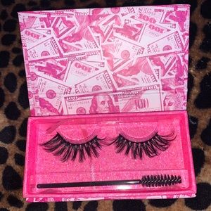 Mink lashes